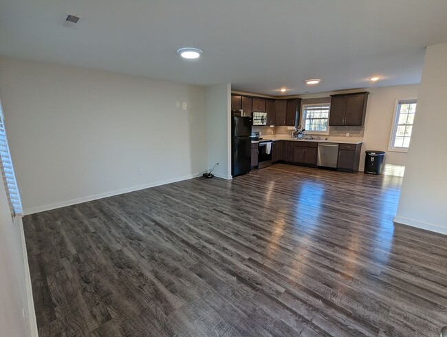 Building Photo - 3 bedroom house in Cumberland