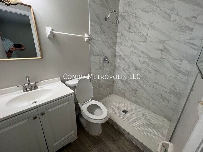 Building Photo - 7924 Sun Vista Way