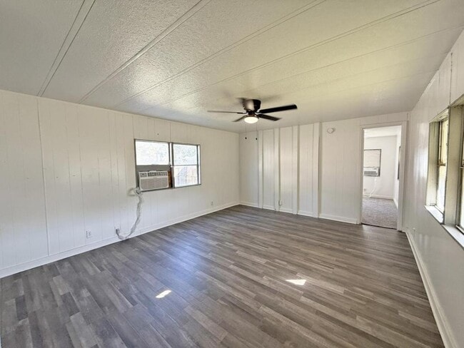 Building Photo - 6227 Forest Acre Cir N