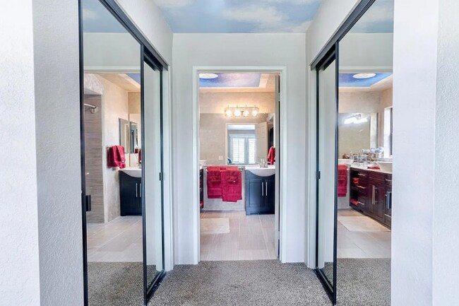 Building Photo - 35200 Cathedral Canyon Dr