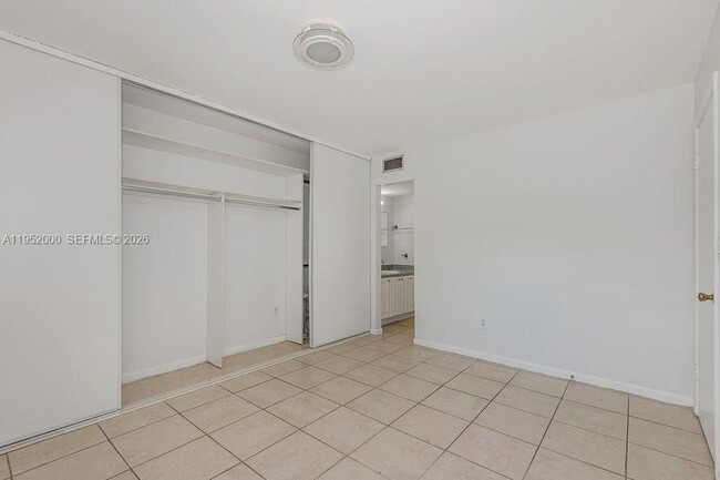 Building Photo - 4111 Stirling Rd