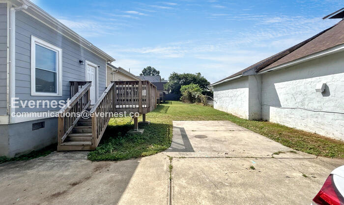 Building Photo - 679 Smith St SW