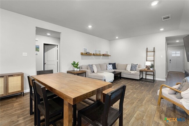 Building Photo - 155 Globe Mallow Cir