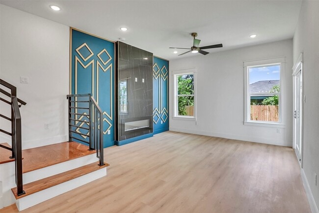 Building Photo - 4835 Paula St