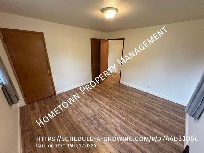 Building Photo - 4904 14th Ave SE