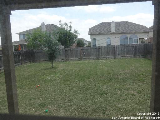 Building Photo - Spacious 3/2.5 in Cibolo