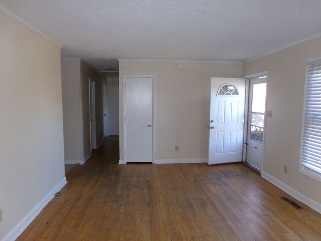 Building Photo - Home in Morehead City