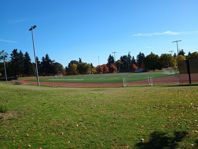 Building Photo - 1815 G St