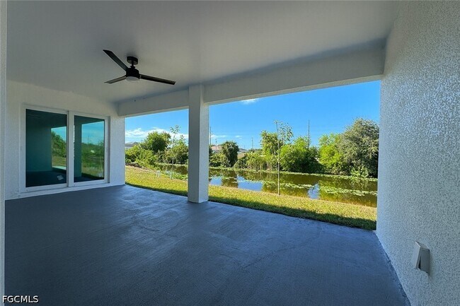 Building Photo - 402 NE 31st Terrace
