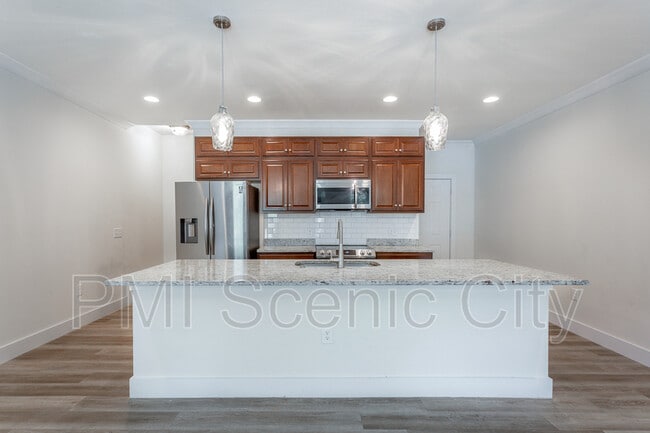 Building Photo - 1886 Young Rd SE