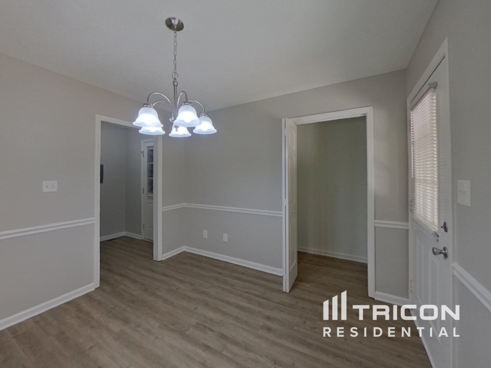 Building Photo - 5909 Edinborough Dr