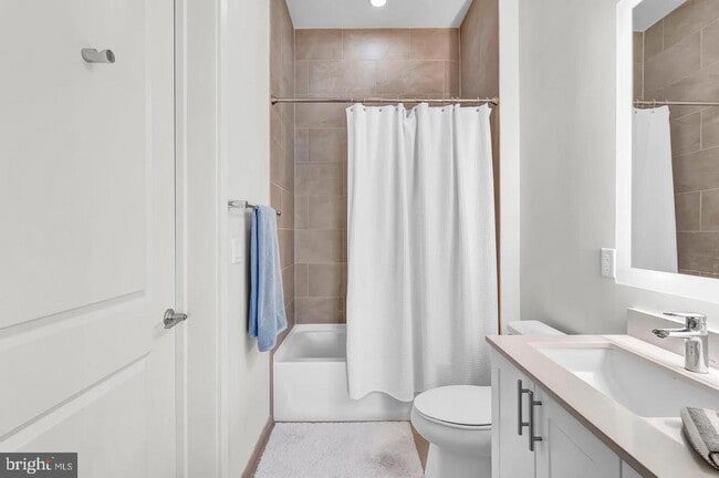 Building Photo - 6803 Cameron Dr NW