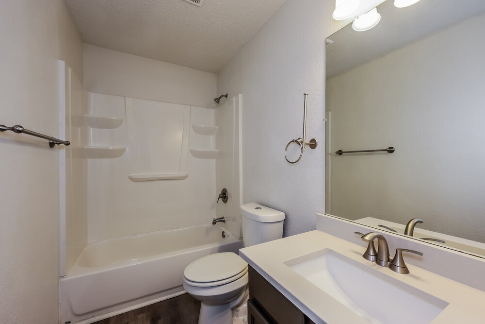 Building Photo - 7024 Lake Jackson Dr