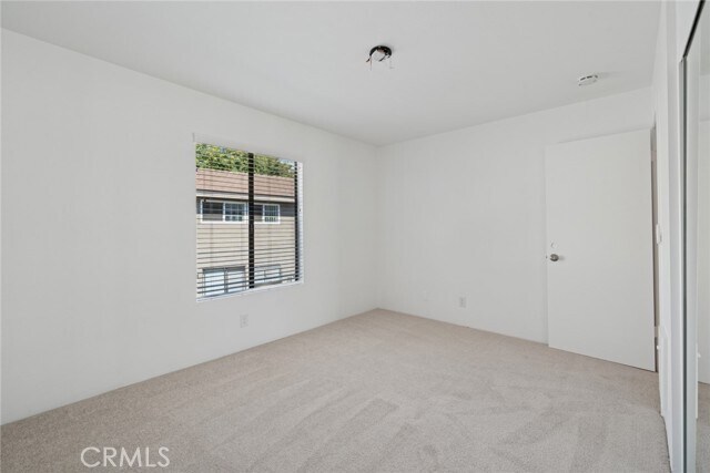 Building Photo - 82 Streamwood