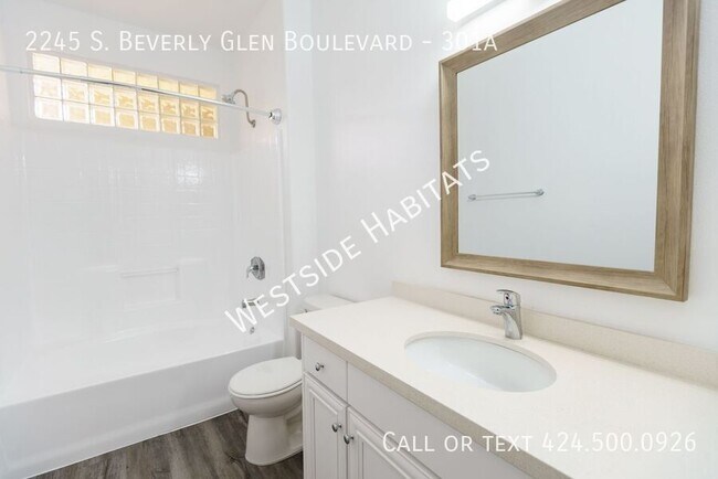 Building Photo - 2245 S Beverly Glen Blvd