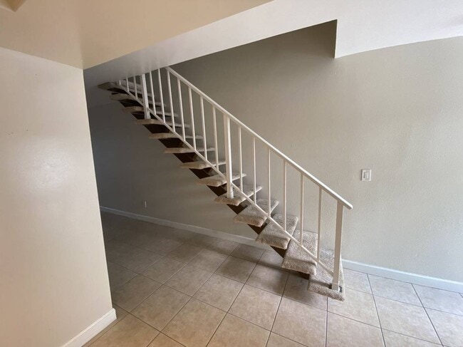 Stair - 15389 S Dixie Hwy