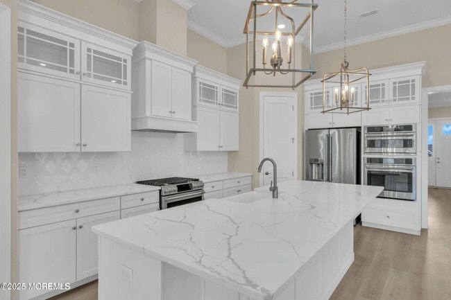 Building Photo - 53 Freesia Dr