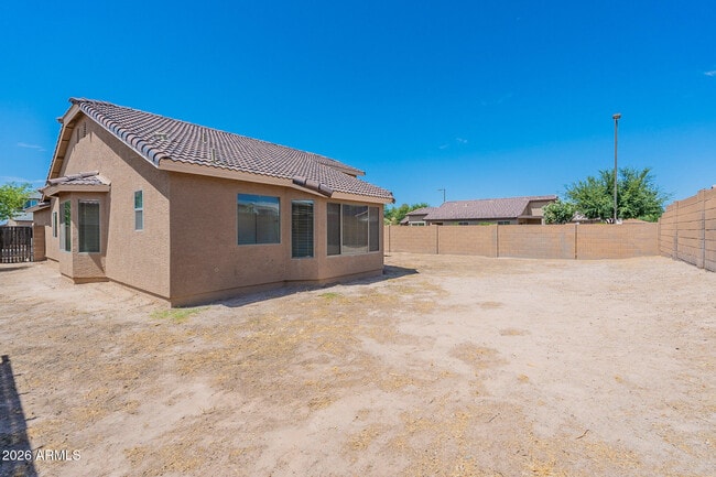 Building Photo - 24866 W Huntington Dr