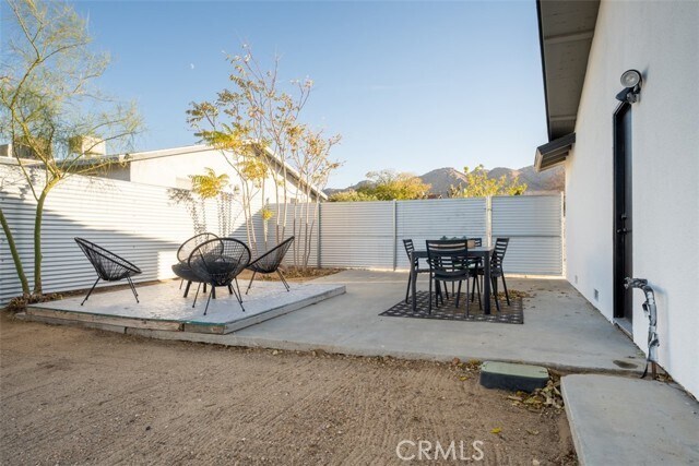 Building Photo - 60468 Latham Trail