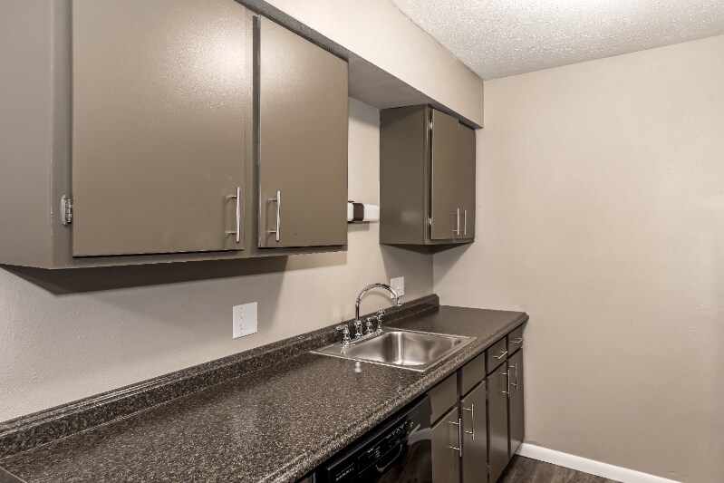 Building Photo - 4668 Talmadge Rd