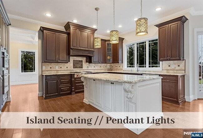 Building Photo - 230 Hillcrest Rd