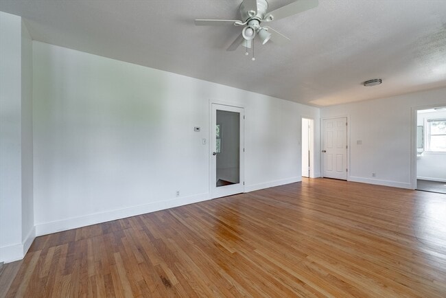 Building Photo - 120 Hillside Ave