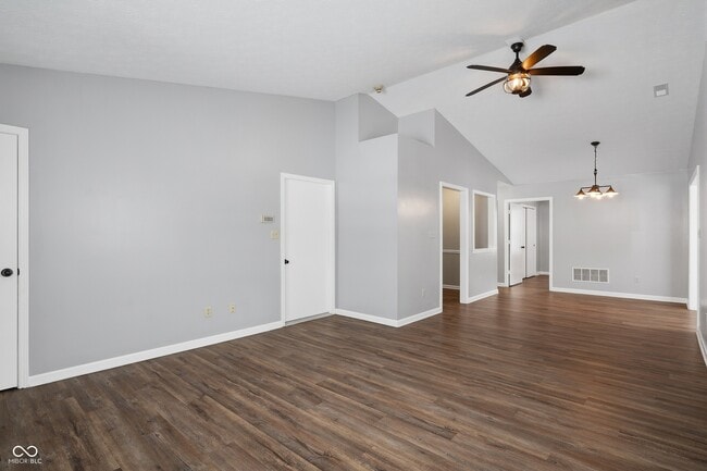 Building Photo - 6643 S New Jersey St