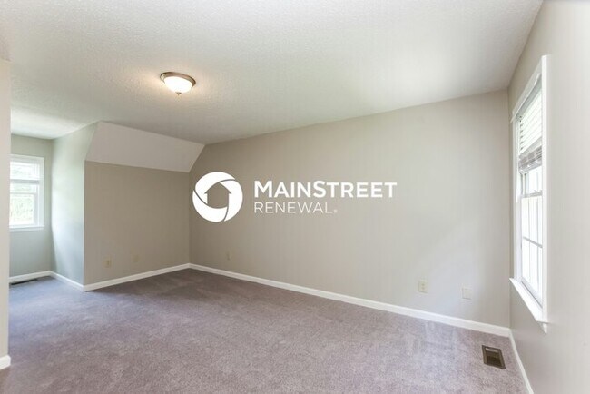 Building Photo - 3 Bedroom Pet-Friendly Home in High Point,...