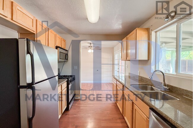Building Photo - 3Bed/2Bath House in Central Scottsdale! $1...