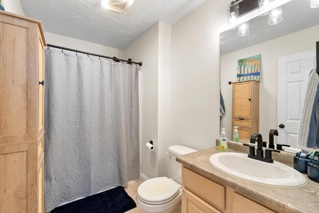 Building Photo - 270 Littleton Rd