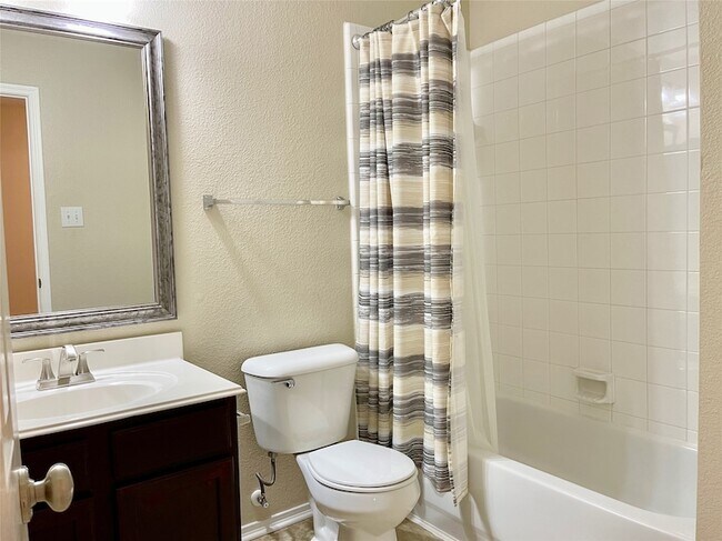 Building Photo - 2809 Arbury Dr