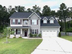 Building Photo - 211 Seneca Ct