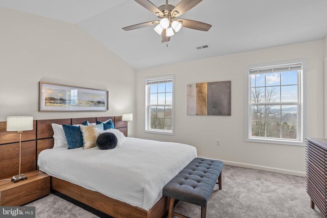 Building Photo - 2026 Ter Vw Ln