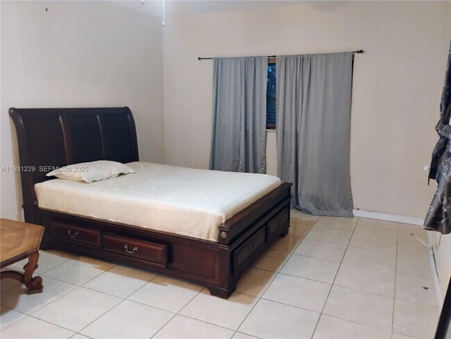 Building Photo - 0 Thomas St