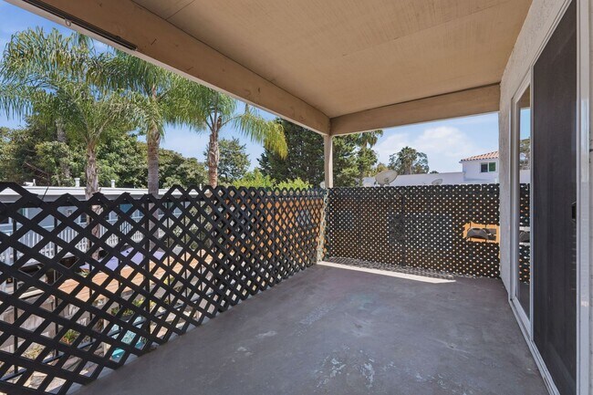 Building Photo - 211 Avenida Monterey