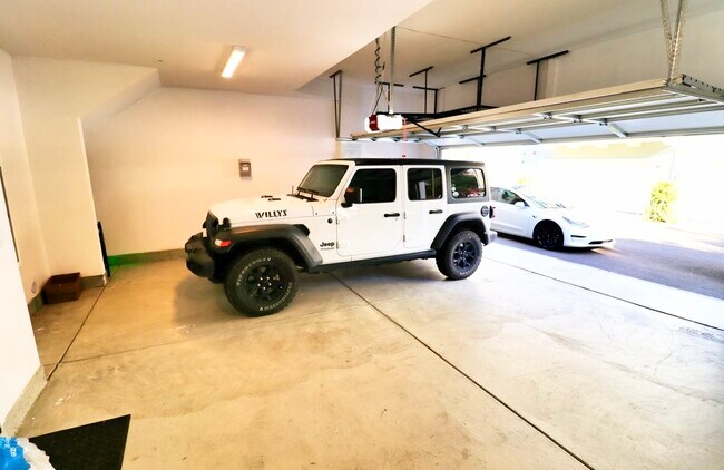 Building Photo - 1110 Makena Way