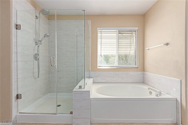 Building Photo - 8612 Sierra Cima Ln