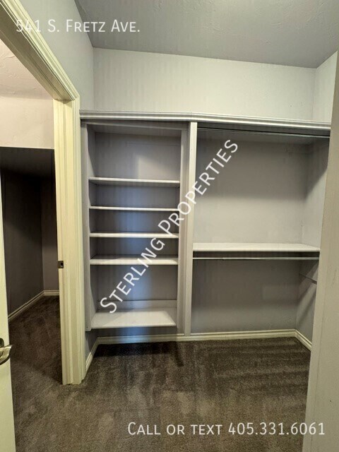 Building Photo - 541 S Fretz Ave