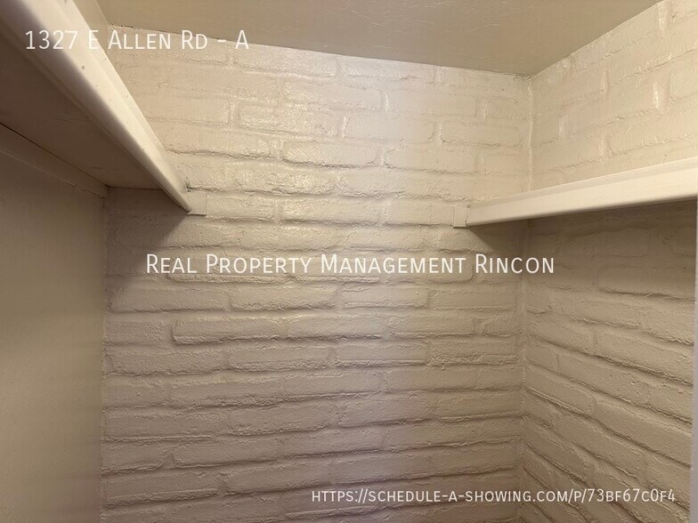 Building Photo - 1327 E Allen Rd