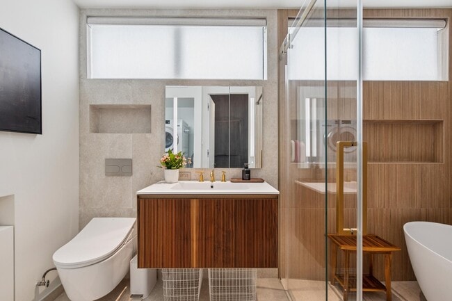 Building Photo - 2783 Filbert St