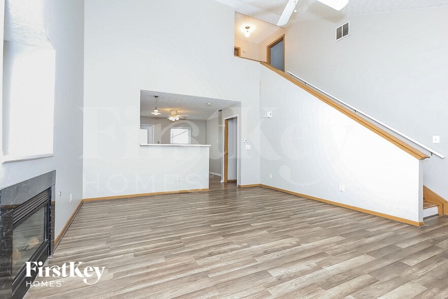 Building Photo - 9186 Drum Pl