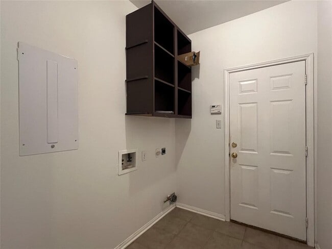 Building Photo - 10400 W Cave Loop