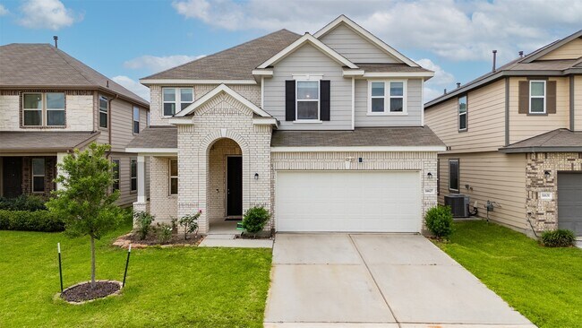 Building Photo - 14627 Monterey Cypress Dr