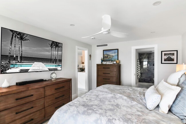 Building Photo - 44 Yacht Club Dr
