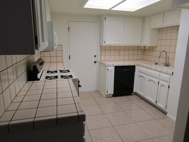 Building Photo - 507 Bakeman Ln