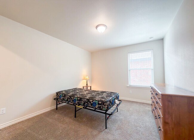 Building Photo - 1341 Bajada St