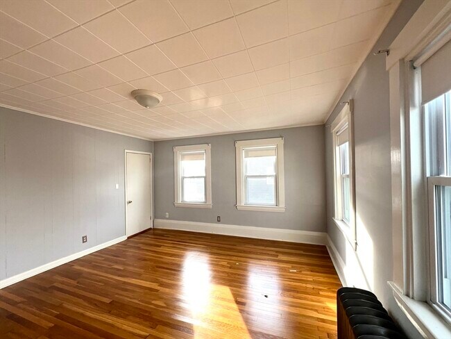 Building Photo - 79 Franklin St