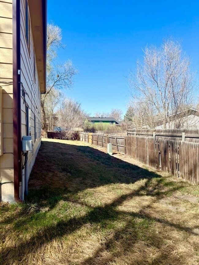 Building Photo - Limited-Time Offer: 2 Weeks Free! 2-Bed, 1-Bath Garden Apartment in Johnstown