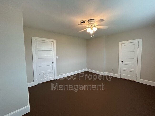Building Photo - 15471 U.S. Rte 1