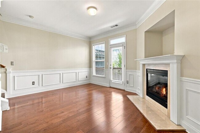Building Photo - 217 16th St NW